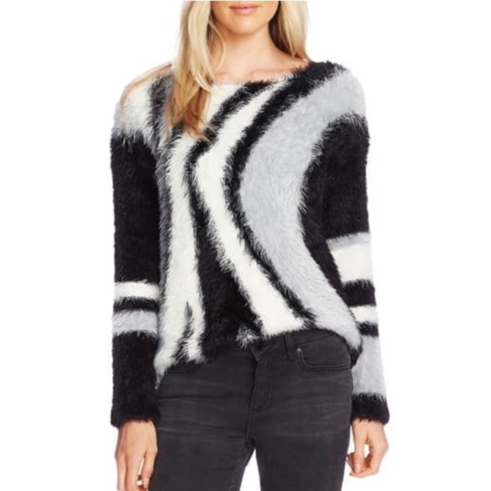 Vince Camuto Abstract Stripe Eyelash Sweater Size XS